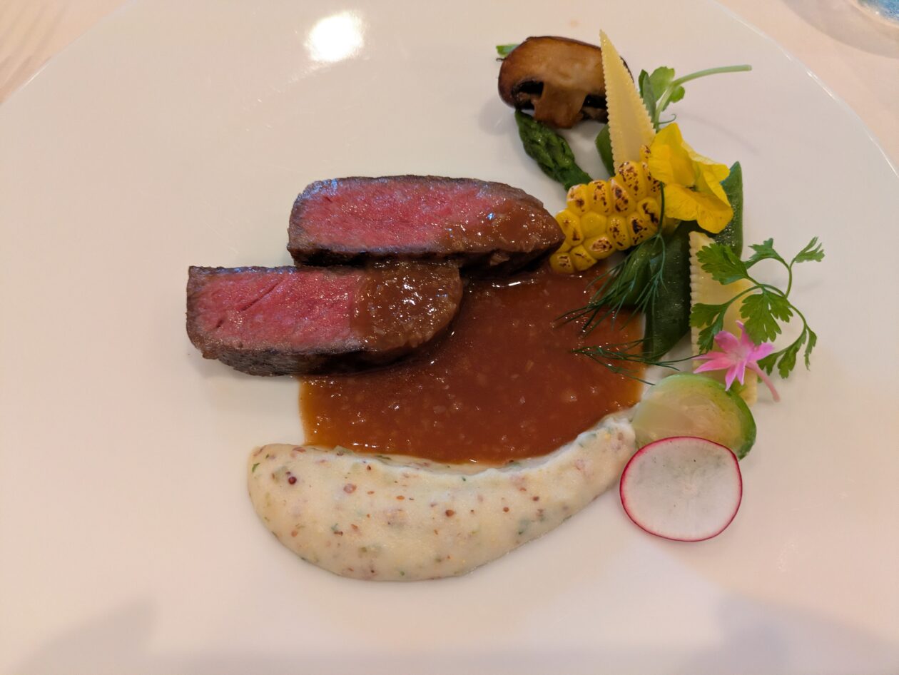 アルピーノの肉料理